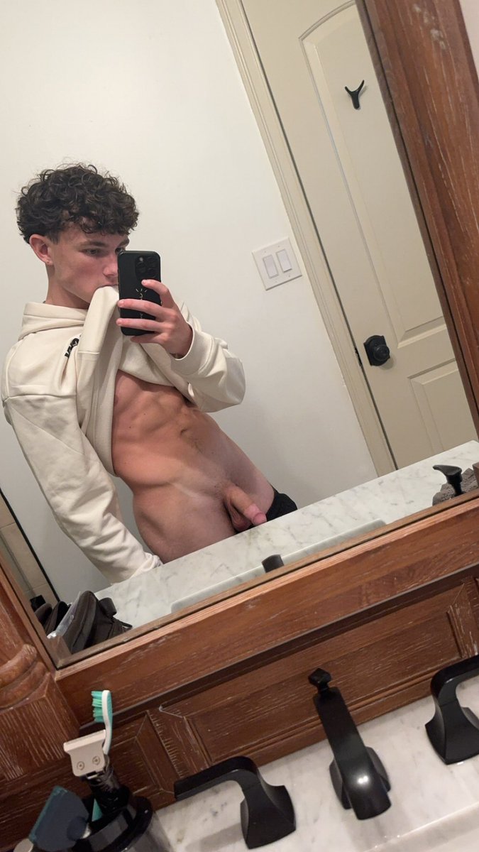 chancetates's tweet photo. Fuck it showing soft cause why not https://t.co/JU5UyFmiRB