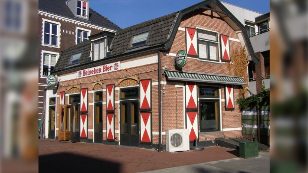 [Extra] Omwonenden van voormalig café ‘t Raedthuys stappen naar Raad van State; ‘Kaders kloppen niet’ -  gooisemerennieuws.nl/l/349047