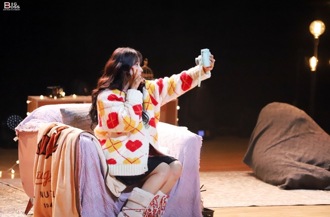 CuteGirl_HSY's tweet photo. @gyuri88 🤳✨️
 #아아악눈부셔박규리 #박규리
#Gyuri #GyurifulNight #ギュリ https://t.co/gtfGepDiWc