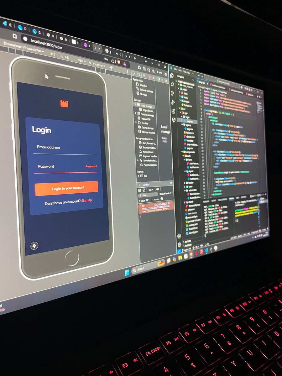 raheemdevs's tweet image. 🚀 Update on the #FrontendMentor entertainment challenge with #NextJS! 🎉
✅ Made the header component fully responsive
✅ Pixel-perfect login page design
✅ Broke login page into reusable, maintainable components
✅ Responsive login page
Next up: Signup and input validation 💻