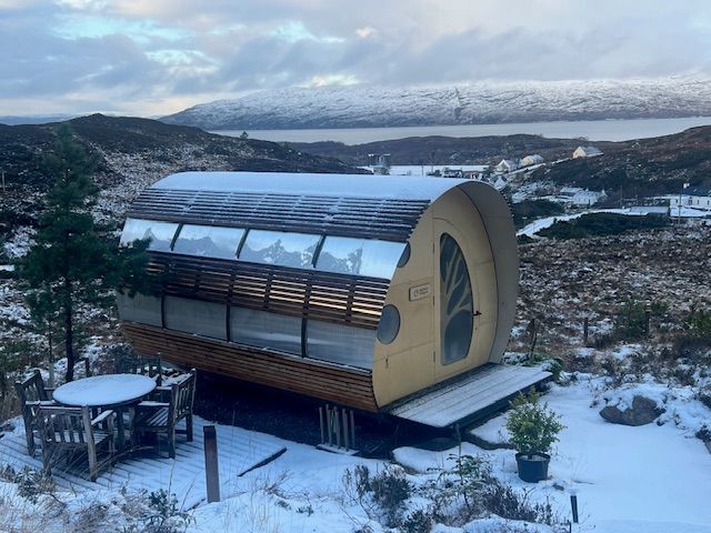 TreeTents's tweet image. 🏕️ SITE SPOTLIGHT ⭐
Opened in 2024, Highland Hangout sits in a captivating region of #Scotland that delights visitors with its raw natural beauty and rich history. Here, a Tree Tent and Fuselage are nestled in unforgettable surroundings: buff.ly/4h71a7L

#VisitScotland