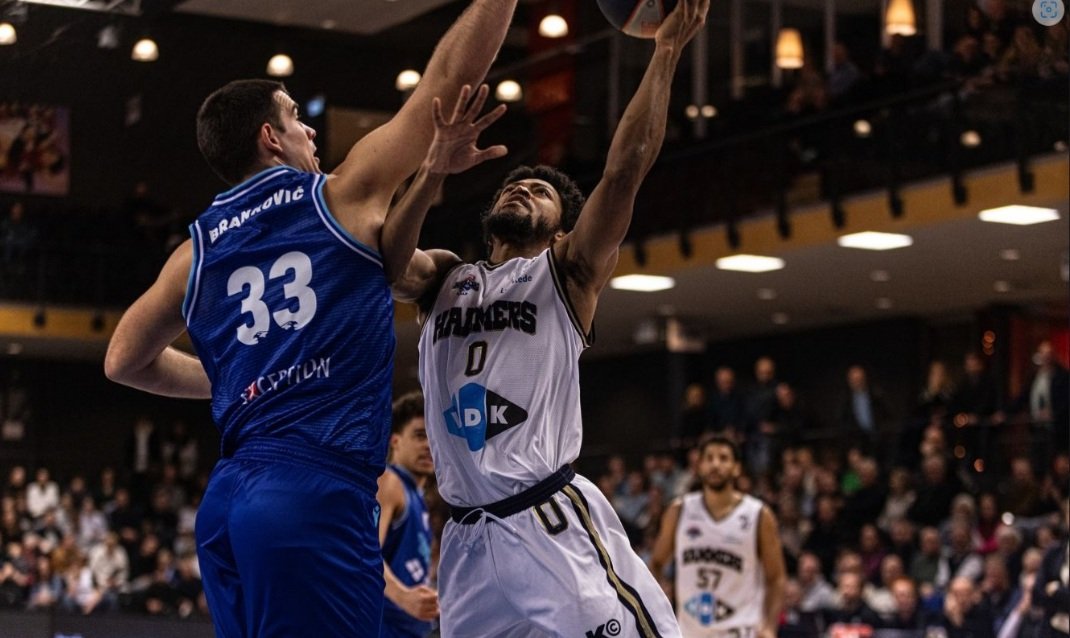 For the first time in 2025 Hammertime at home!
<a href="/LandstedeBasket/">Landstede Hammers</a> treft zondag 12 januari <a href="/KangoeroesB/">Kangoeroes Basket Mechelen</a> om 14.00 uur in <a href="/LandstedeSport/">Landstede Sportcentr</a>. Jij support The Hammers toch ook in het nieuwe jaar?

Scoor je tickets op: landstedehammers.nl/tickets and be there!

#hammertime #landstedehammers