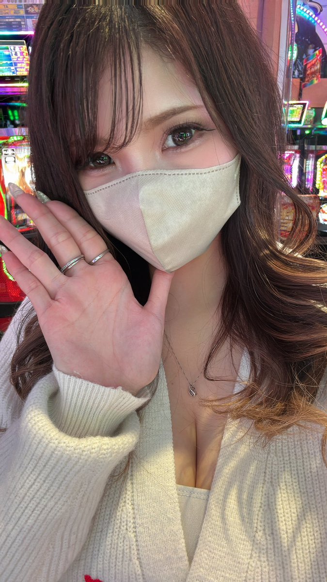 やすだ東大宮店さん稼働終了しました🥂✨ 最後結局ほぼ天井から革ボ