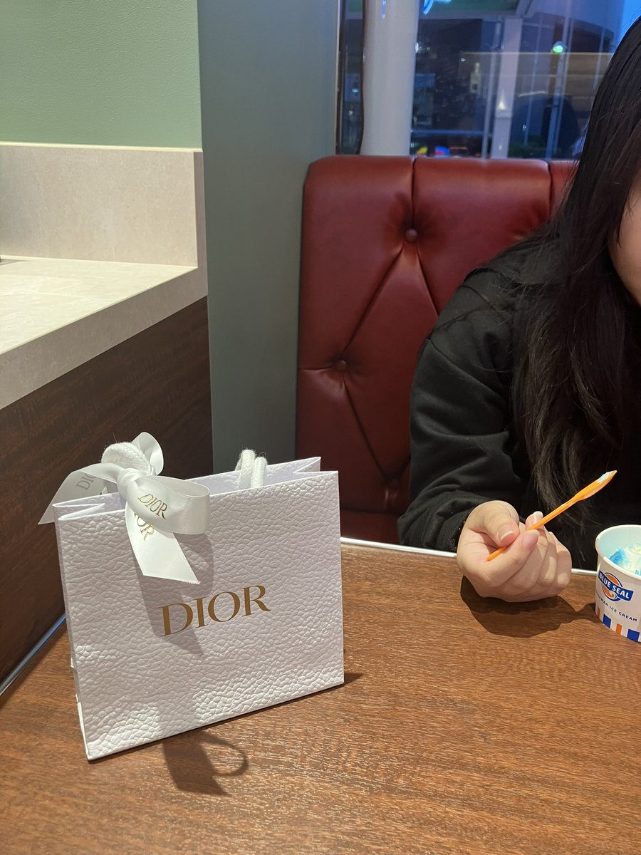 Remimi_ID's tweet image. 娘ちゃん、初Dior💄✨💕
かなり遅くなった💦
クリスマス🎁💕
