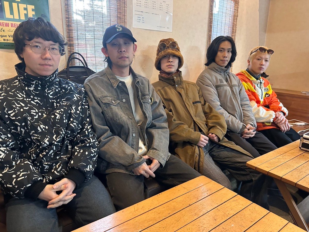 jobs_No_no's tweet image. あけましておめでとう御座います🥳
新年一発目もレコーディングでした🪇

今年は全国ツアー！
一年宜しくお願いします！！

#nojobs
