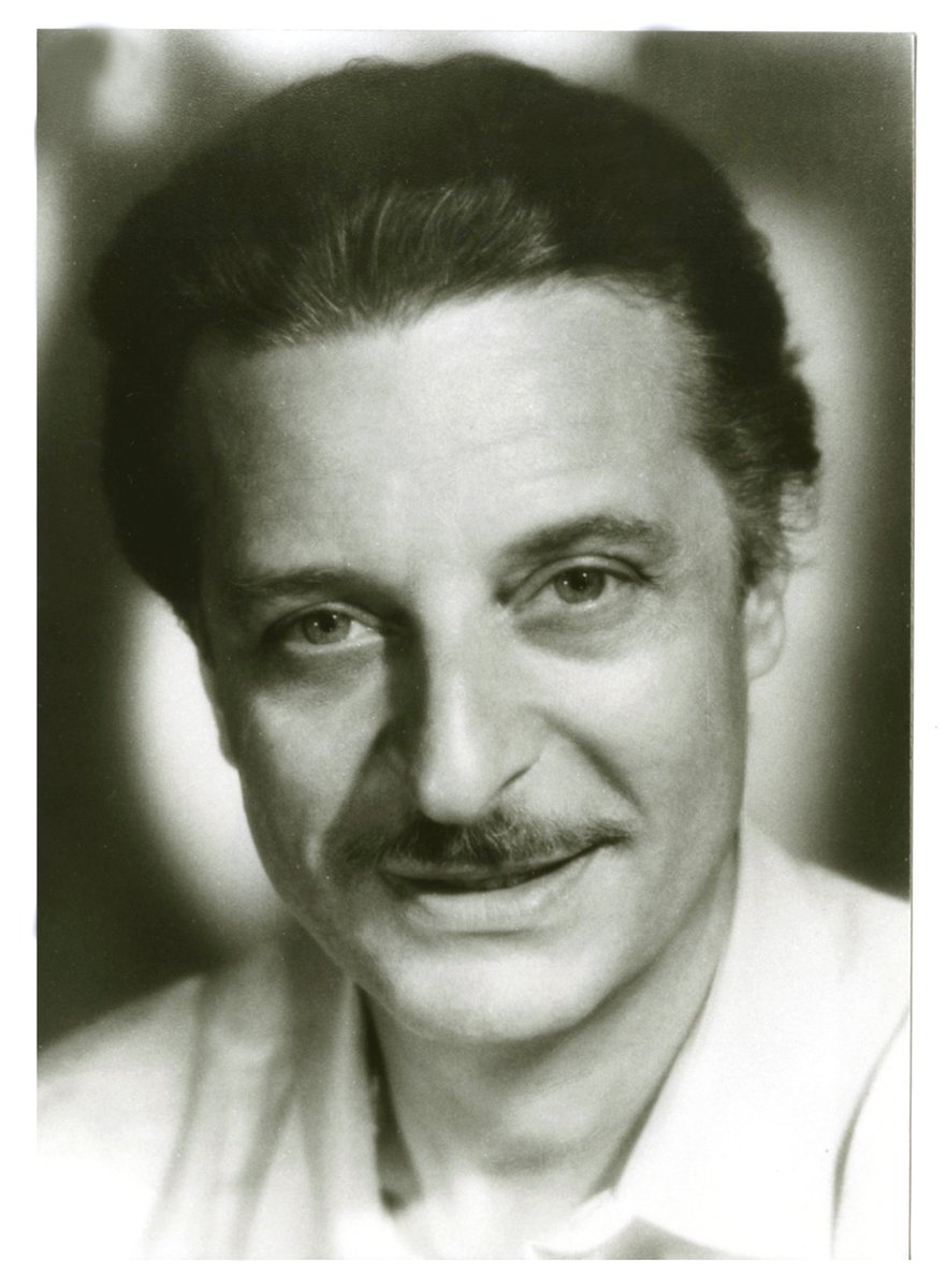 Nuestro imprescindible del domingo es el tenor Alfredo Kraus. 

🎥"El último romántico", de <a href="/Buenocabrera/">Laura Bueno Cabrera</a> y <a href="/germanroda/">Germán Roda</a>.

🗓️Domingo, 21:25h en <a href="/la2_tve/">La 2</a>.