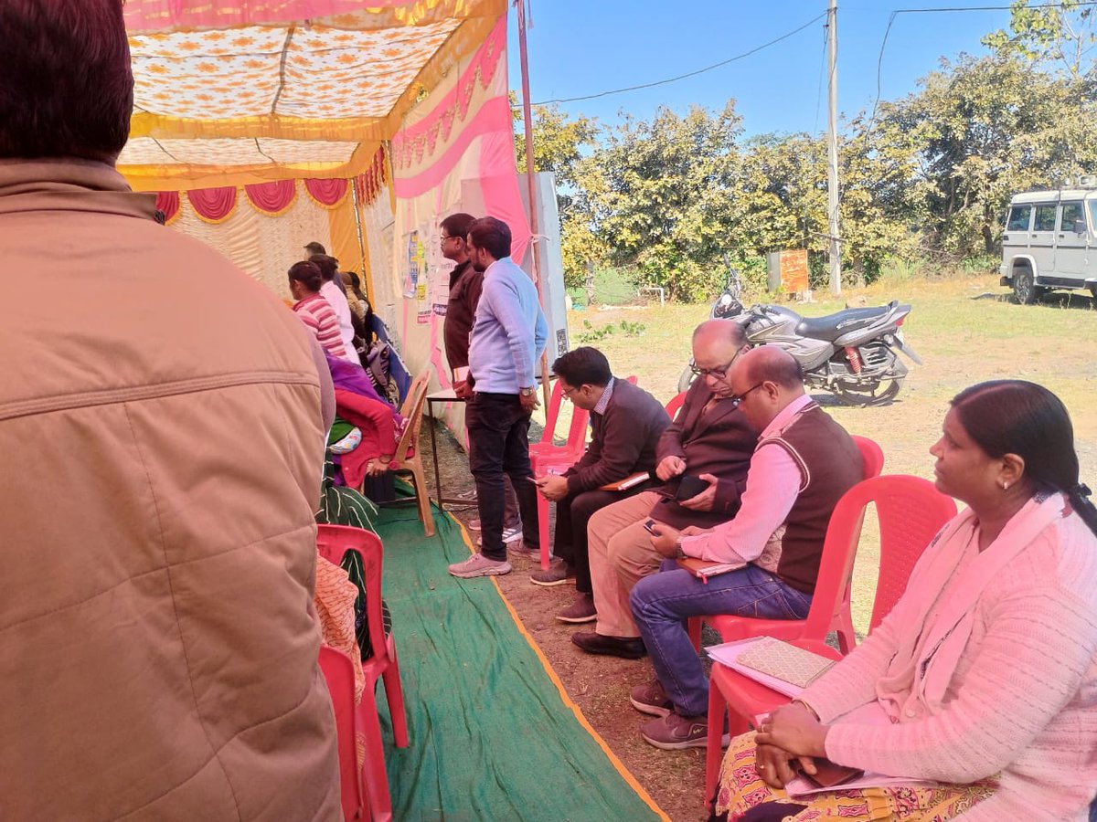 CmhoSehore's tweet photo. आज ग्राम बमुलिया भाटी मे मुख्य्मंत्री जनकल्याण अभियान पर्व का शुभारम्भ भोपाल संभागयुक्त श्रीं संजीव सिंह व  मान. विधायक गोपालसिंह इंजिनियर द्वारा किया गय�� व  शिविर मे उपस्थित लोगों की समस्या से संबंधित आवेदन लेकर उनकी समस्याओं  को सुना
@MoHFW_INDIA 
@healthminmp 
@mp_iec 
@NHM_MP https://t.co/QbSOwDlGYa
