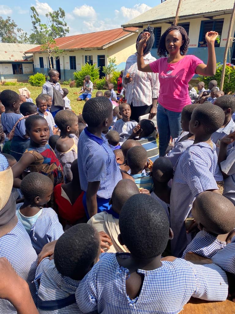 onebyoneintl's tweet image. One By One is committed to fighting human trafficking. We have teams in Kenya, Pakistan and Uganda and work in other regions too. Check out onebyone.org to learn more about our work and to see how you can get involved. 🌍️❤️🙌🏼