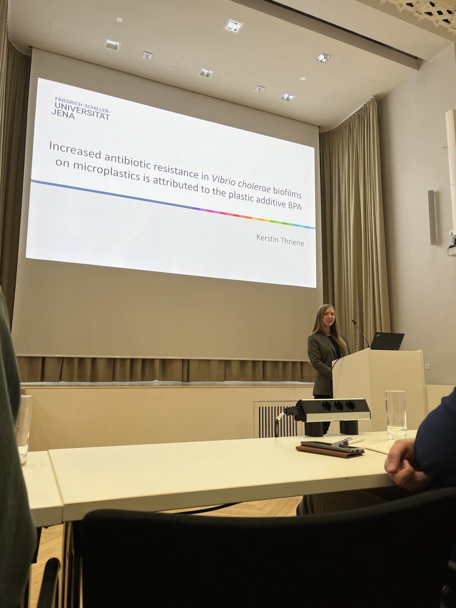 Akos T. Kovacs (@evolvedbiofilm) on Twitter photo Kerstin Thriene <a href="/KerstinThriene/">Kerstin Thriene</a> (<a href="/papenfortlab/">Papenfortlab</a> lab, <a href="/microverse_exc/">Balance of the Microverse</a>) on Increased antibiotic resistance in Vibrio cholerae biofilms on microplastics is attributed to the plastic additive BPA
#MultiBac2025
More on bsky.app/profile/evolve… Kerstin Thriene <a href="/KerstinThriene/">Kerstin Thriene</a> (<a href="/papenfortlab/">Papenfortlab</a> lab, <a href="/microverse_exc/">Balance of the Microverse</a>) on Increased antibiotic resistance in Vibrio cholerae biofilms on microplastics is attributed to the plastic additive BPA
#MultiBac2025
More on bsky.app/profile/evolve…