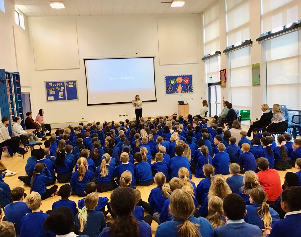 Huntingdon Library visited <a href="/GBAcademy2/">@Godmanchester Bridge Academy</a> this morning and inspired the whole school to visit the Library and grow their love of reading!