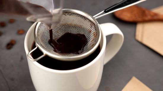 EliteMug's tweet image. Say goodbye to messy coffee pots! ☕️ The Coffee Maker Without Pot brews directly into your favorite mug. Perfect for a quick, hassle-free morning boost! 🌟 Grab yours now ➡️ elitemug.com/best-bunn-coff… #CoffeeLovers #MorningRoutine