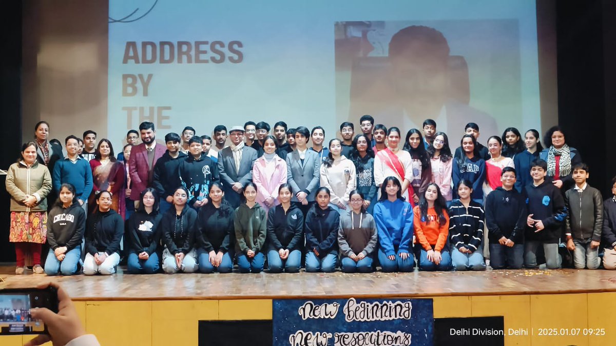 amariyamaji2001's tweet image. Class IX-A and B presented a thoughtful assembly on the theme &apos;New Beginning, New Resolutions✨,&apos; inspiring everyone to embrace change and set meaningful goals for a brighter future.#ClassAssembly @ashokkp @y_sanjay @pntduggal @kandhari_ekta