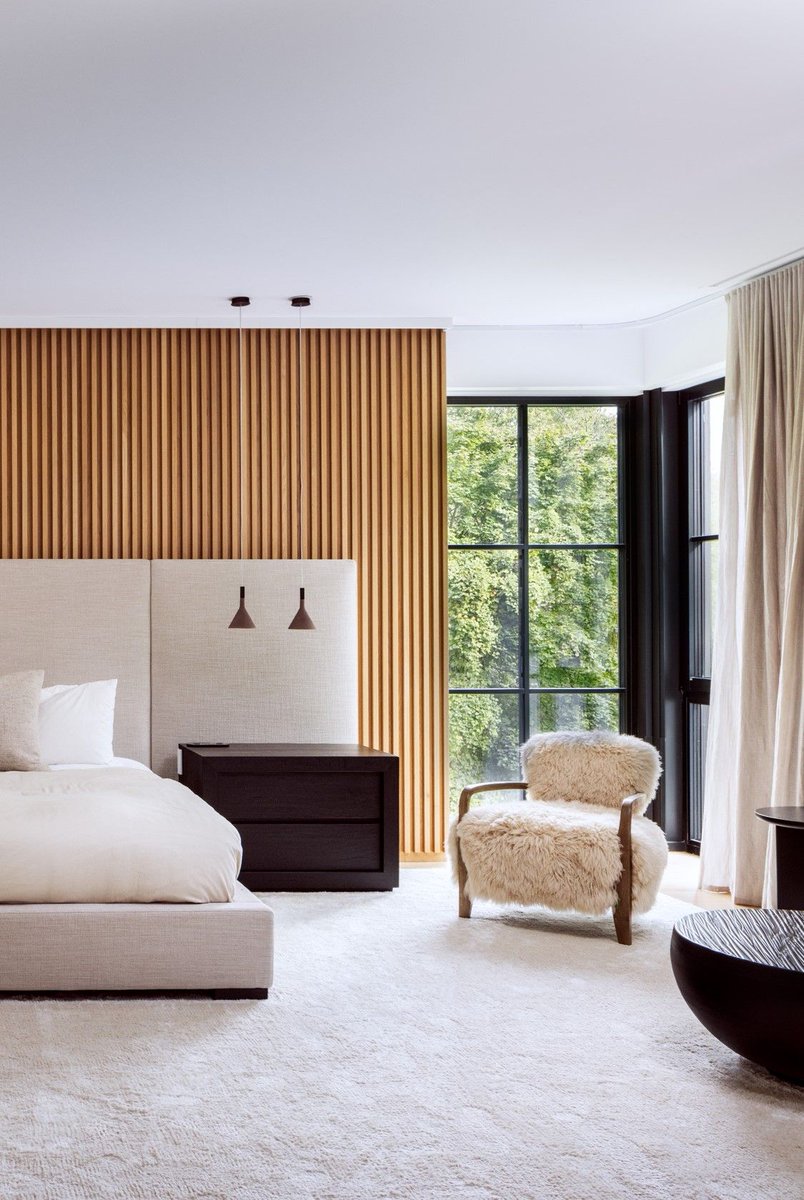 We turned a tired 1930s house into a modern, sustainable oasis, creating open, light-filled spaces including this new formal yet fun primary suite– without changing the footprint.   

#greendesign #greenbuilding #netzero #buildbetter #architecture #trilliumarchitects