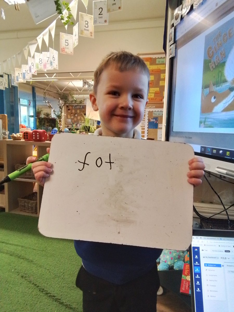 TPA_F2's tweet photo. Lots of amazing writing today π #TPAF2Writing @DeltaTheParks https://t.co/gSTZSrTO3W