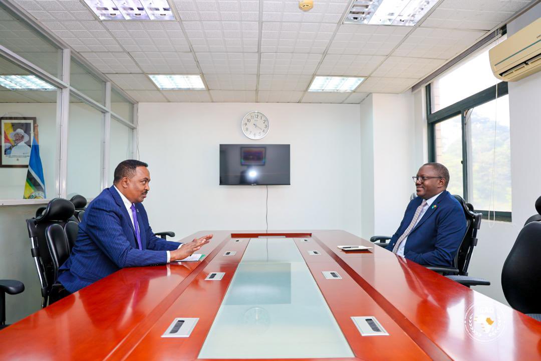 Arrived in Uganda this afternoon ahead of the Extraordinary Summit on Post-Malabo CAADP,Had fruitful Discussions with H.E. Bagiire Vincent Waiswa, Permanent Secretary of Foreign Affairs of the Republic of Uganda. Our discussions focused on shared priorities in peace, security,