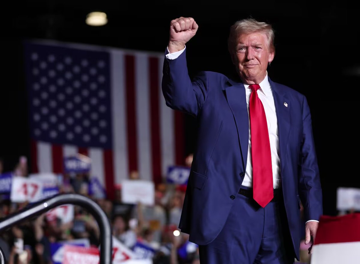 healthy_pockets's tweet photo. 🔥BREAKING🔥

Tan solo quedan 11 días para que TRUMP tome posesión de su cargo como presidente de los EEUU 👀⏳

El primer presidente PRO #Bitcoin de los EEUU 👏 https://t.co/FepEYFHZlI