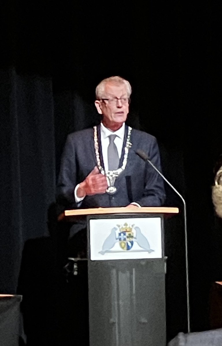 Vanmiddag het afscheid van ⁦<a href="/GerritJanGorter/">Gerrit Jan Gorter</a>⁩, burgemeester van Zeewolde. Dank voor de goede samenwerking en voor de inzet al die 18 jaren!