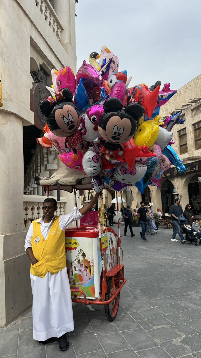 في الجنة،  ستشعر بتفاهة ذلك الهم الذي استولى على قلبك في الدنيا

وعندما تقف على عتبة باب قصرك، وتنظر لمساحاته الهائلة، وأنواره المشعّة .. ستعلم يقيناً أن الدنيا .. كل الدنيا .. لا تساوي شيئا !

#مساء_الاجواء_الحلوه 
#مساء_الخير