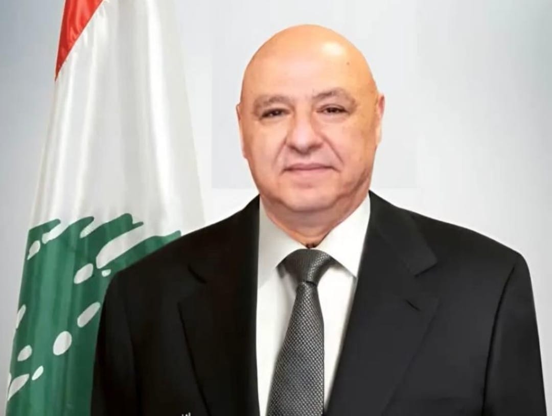 القائد... رئيساً للبنان 
قائداً لمسيرة بناء الدولة
مبروك للبنان #رئيس_الجمهوريّة
