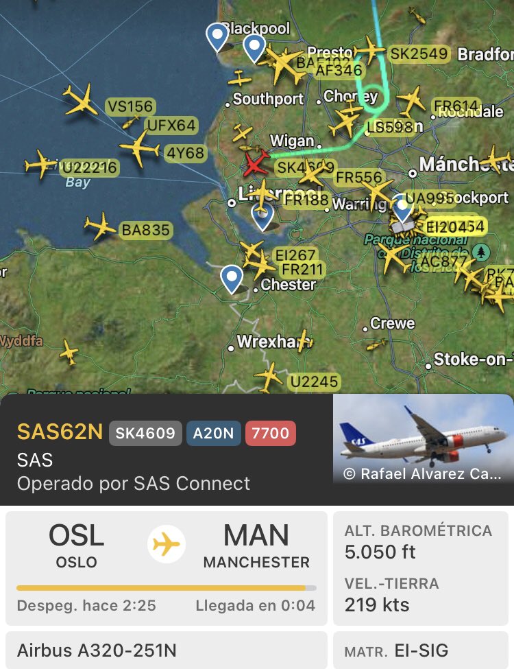 alerta7700's tweet photo. ALERTA 7700

Avión  #SAS62N
Vuelo #SK4609

Partió de Oslo con destino Liverpool 

Seguimos el avión 

Es un @Airbus de la empresa @SASAirElite 

#MayDay 

#Emergency https://t.co/DEKytP5EWi