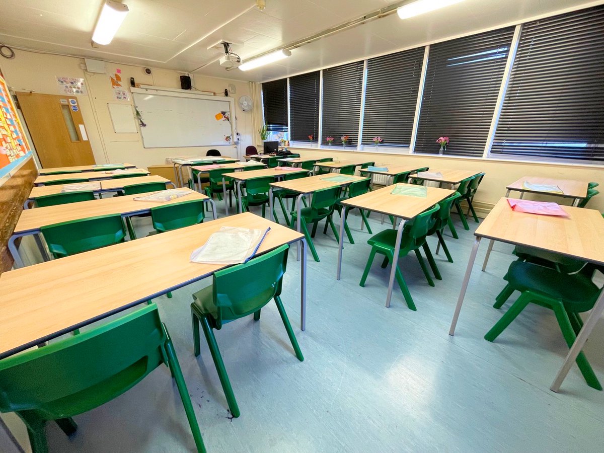 OSI - Office & Educational Furniture (@osiltd) on Twitter photo Transforming learning spaces! ๐๐ฆ We recently delivered and installed classroom tables and chairs at <a href="/WetherbyHigh/">Wetherby High School</a> , ensuring everything was perfectly placed and ready for students. ๐โ
Transforming learning spaces! ๐๐ฆ We recently delivered and installed classroom tables and chairs at <a href="/WetherbyHigh/">Wetherby High School</a> , ensuring everything was perfectly placed and ready for students. ๐โ
