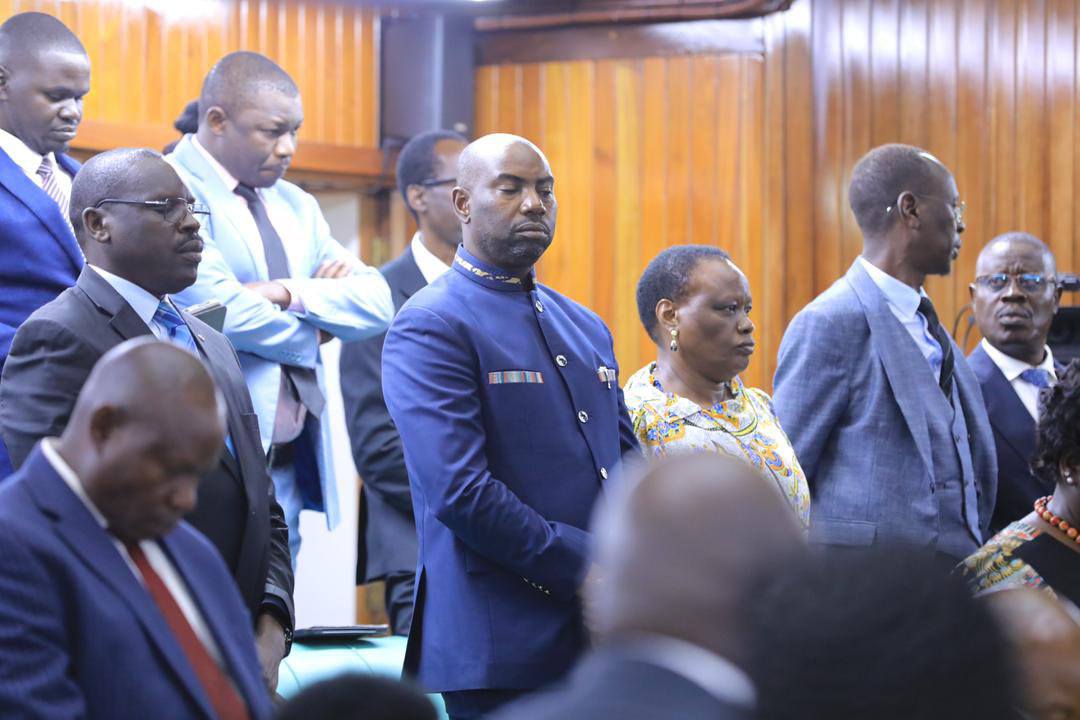 97.7 Record FM tweet media