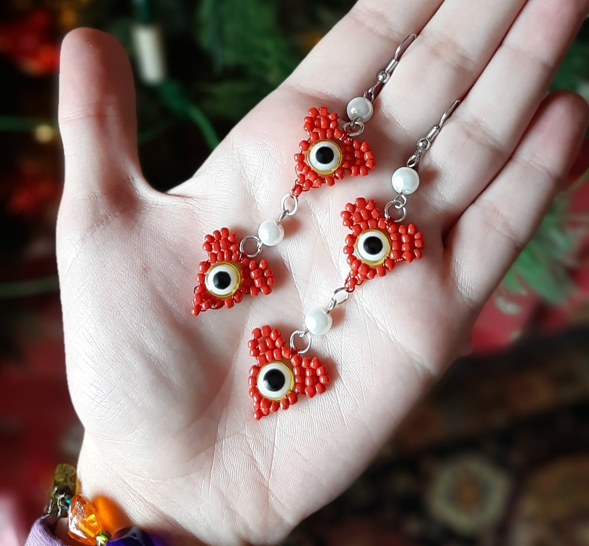 Valentines earrings in the making
👁🫀👁
