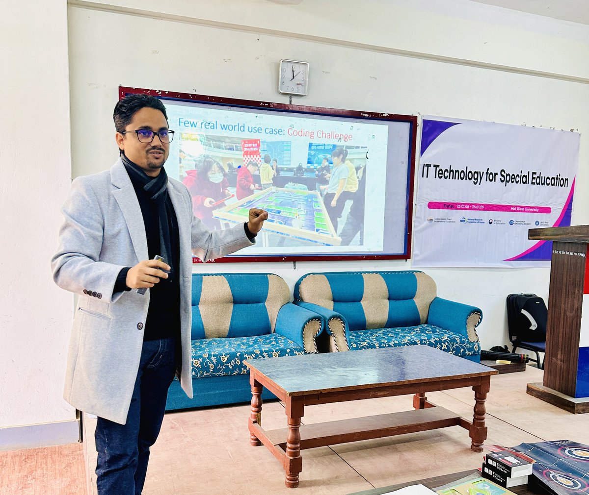 mu_nepal's tweet photo. उपकुलपतिज्यूको प्रमुख आतिथ्यतामा विशेष आवश्यकता शिक्षाका लागि सूचना प्रविधि विषयक कार्यशाला सम्पन्न ! Read More at https://t.co/g7InCn0eGy https://t.co/yA5Jr6Q2gx