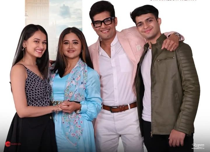 Mom Tane Nai Samjay is more than  just a movie, it's an emotional ride starring <a href="/TheRashamiDesai/">Rashami Desai</a> #AmarUpadhyay #NamitShah #VirtiVaghani
Coming tomorrow!

MTNS FT RASHAMI TOMORROW