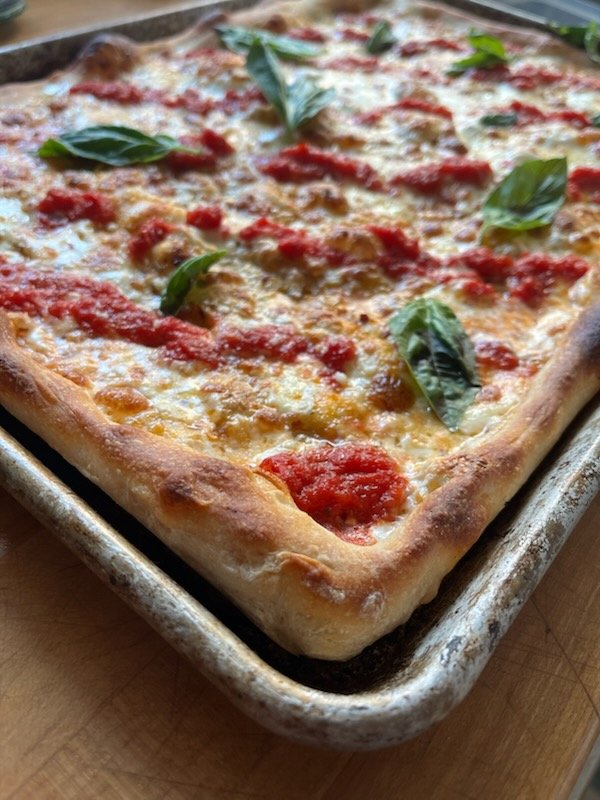 We told you it was coming 🍕!

One of the best pizza pop-ups in the state <a href="/PizzaMoto/">PizzaMoto</a> is back at RD tonight making grandma pies for trivia!! 

We are open today 4-9pm with Bernadette hosting her style of trivia at 6pm and Pizza Moto cooking at 4pm-sell out.

#Pizza
