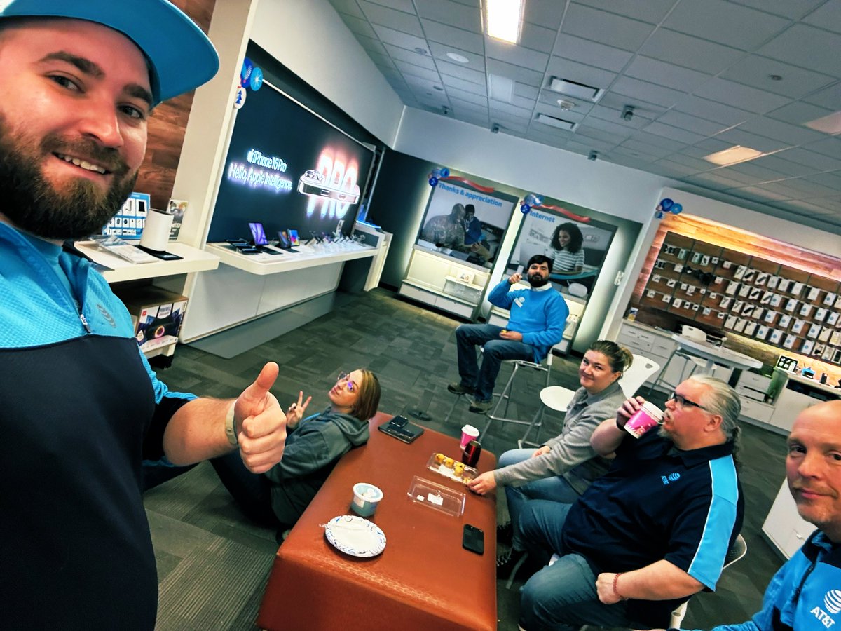Corey Hatch (@coreyhatchh) on Twitter photo AT&T GUARANTEE ! -(Charles Barkley voice) Guarantee the best service for everyone! <a href="/SarahEllis414/">Sarah E</a> <a href="/joak80/">justin oakliff</a> <a href="/pnixnix/">Peter Nixon</a> AT&T GUARANTEE ! -(Charles Barkley voice) Guarantee the best service for everyone! <a href="/SarahEllis414/">Sarah E</a> <a href="/joak80/">justin oakliff</a> <a href="/pnixnix/">Peter Nixon</a>