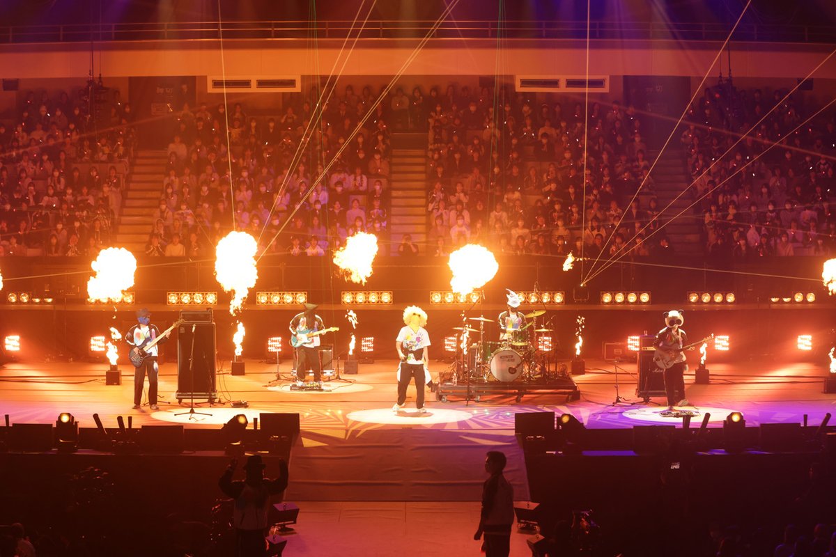 ワイテルズ日本武道館2日目でゲーム実況に里芋当てにコントに生バンド