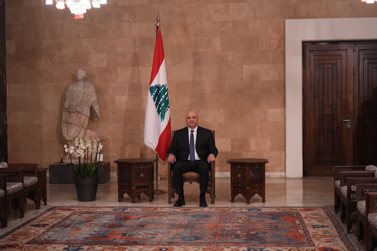 🟥 [#Picture] First photos of newly elected President Joseph Aoun at Baabda Palace

📸 Mohammed Yassin