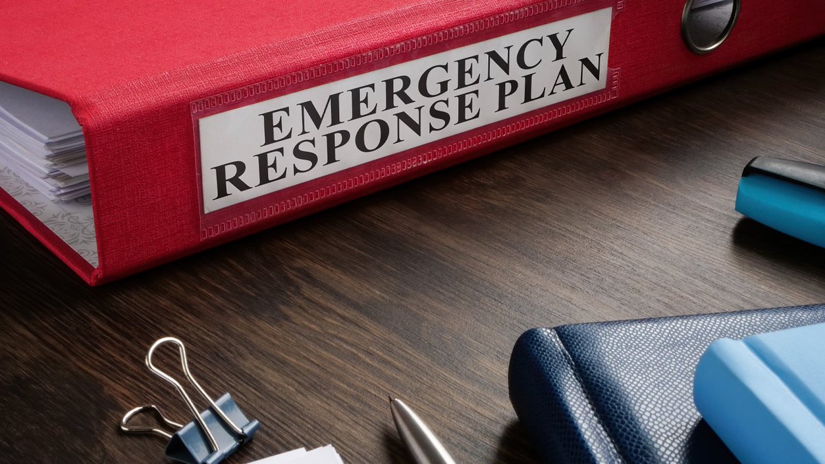 Stay alert during disasters or inclement weather by checking reliable information in your area. The Guidelines for People With #HIV Displaced by Disasters have been updated with recommendations for the current standard care for people with HIV: bit.ly/3XZUYql