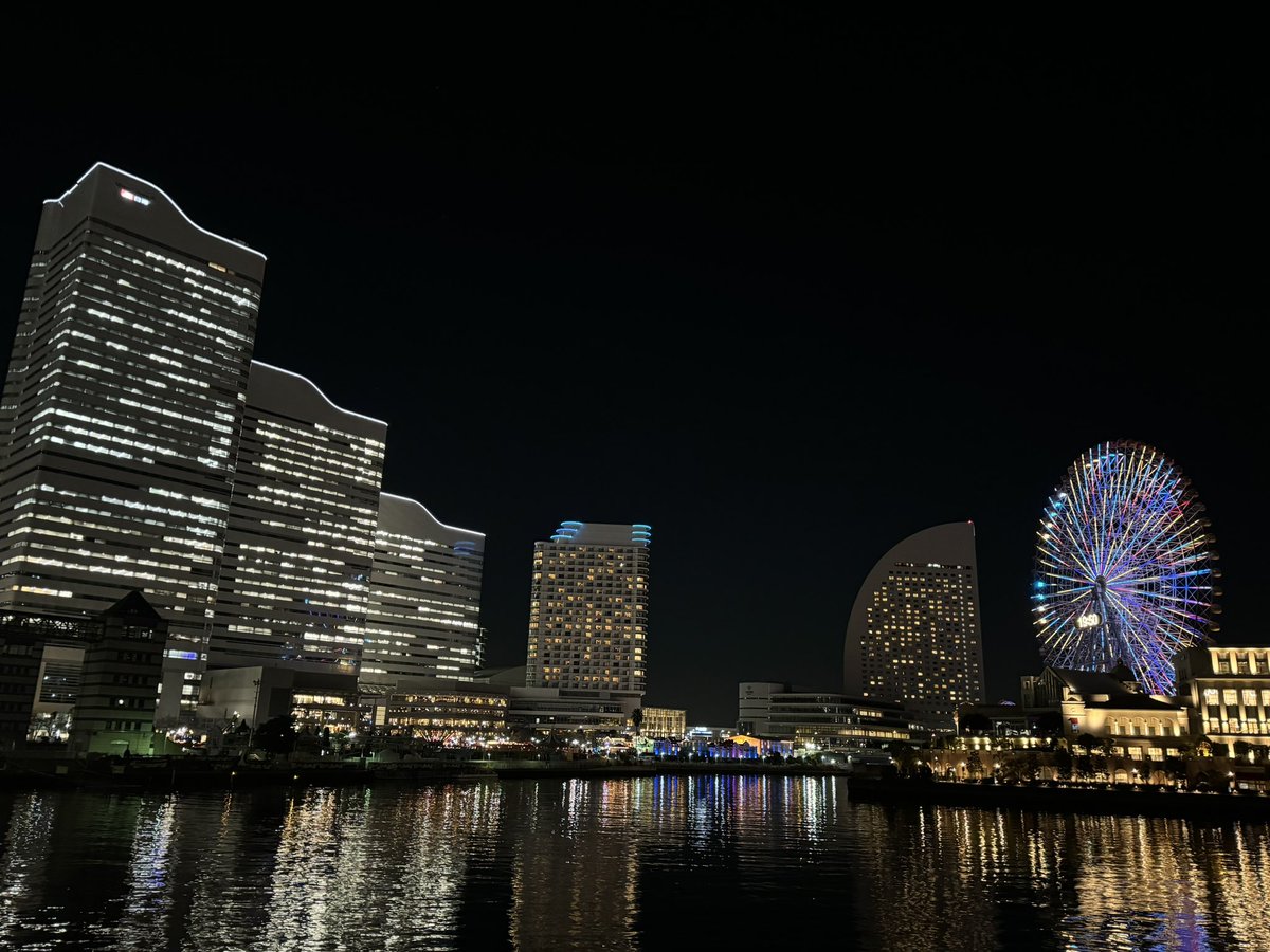 rrr_shun's tweet photo. 責任者業務も慣れてきてライブに旅行にのんびり楽しんだ一年だったから今年もたくさん楽しむぞ〜！！！ https://t.co/I6pYTHkcm4