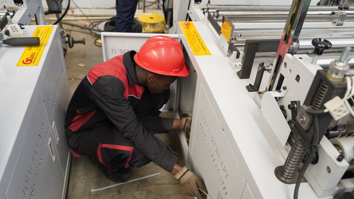 LuyanziT's tweet image. A team of our dedicated instructors from Luyanzi Institute of Technology visited Acacia Foundation to check on the progress of our electrical students during their internship. Proud to see our students applying their skills in real-world settings! #LuyanziInstitute