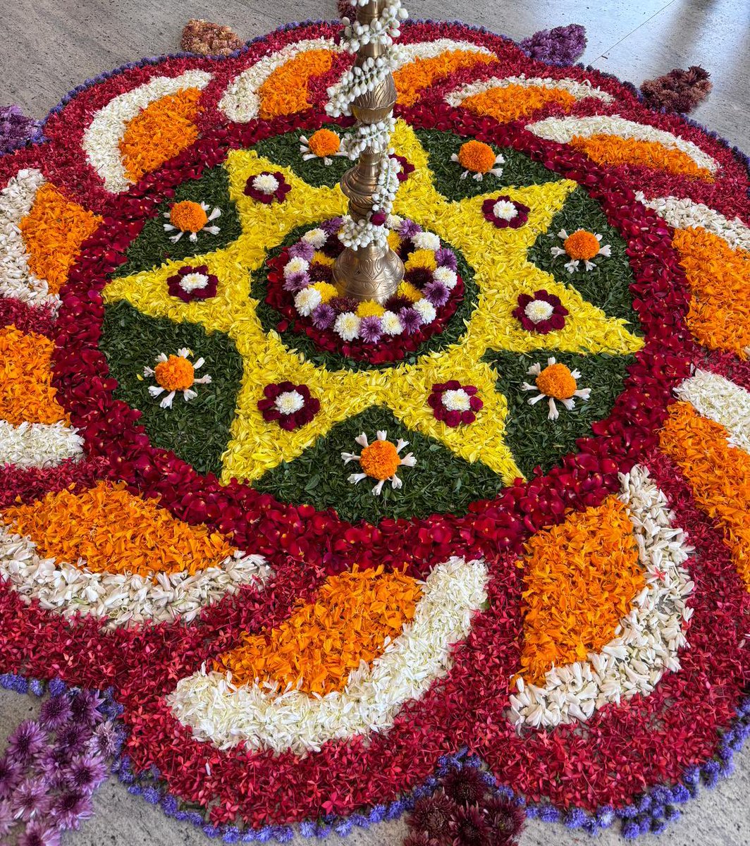 AusCGChennai's tweet photo. We welcomed our new Consul, Alex Veneziano and his family to #Chennai and to our Consulate. A traditional South Indian welcome with lamp-lighting, garlands and a pookolam 🌼 https://t.co/bwHcjRqLgO