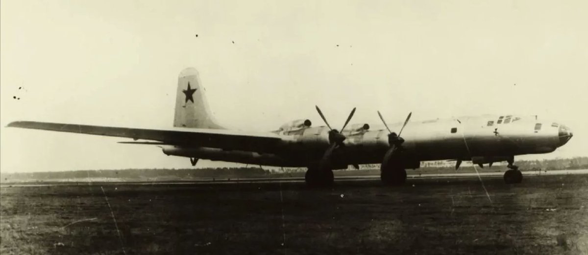 TheatrumBelli's tweet image. 9 janvier 1951 : premier vol du #bombardier stratégique soviétique TU-85.
theatrum-belli.com/chronicorum-be…

#Aviation #Aéronautique #URSS #Russie