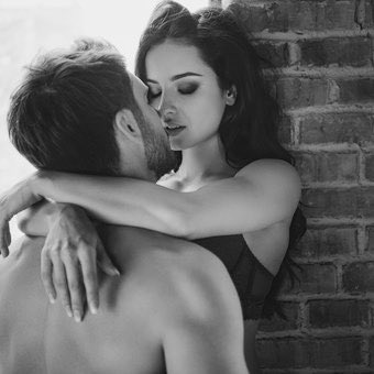 Todo arde si le aplicas la chispa adecuada.....❤️🌹

Enrique Burbury