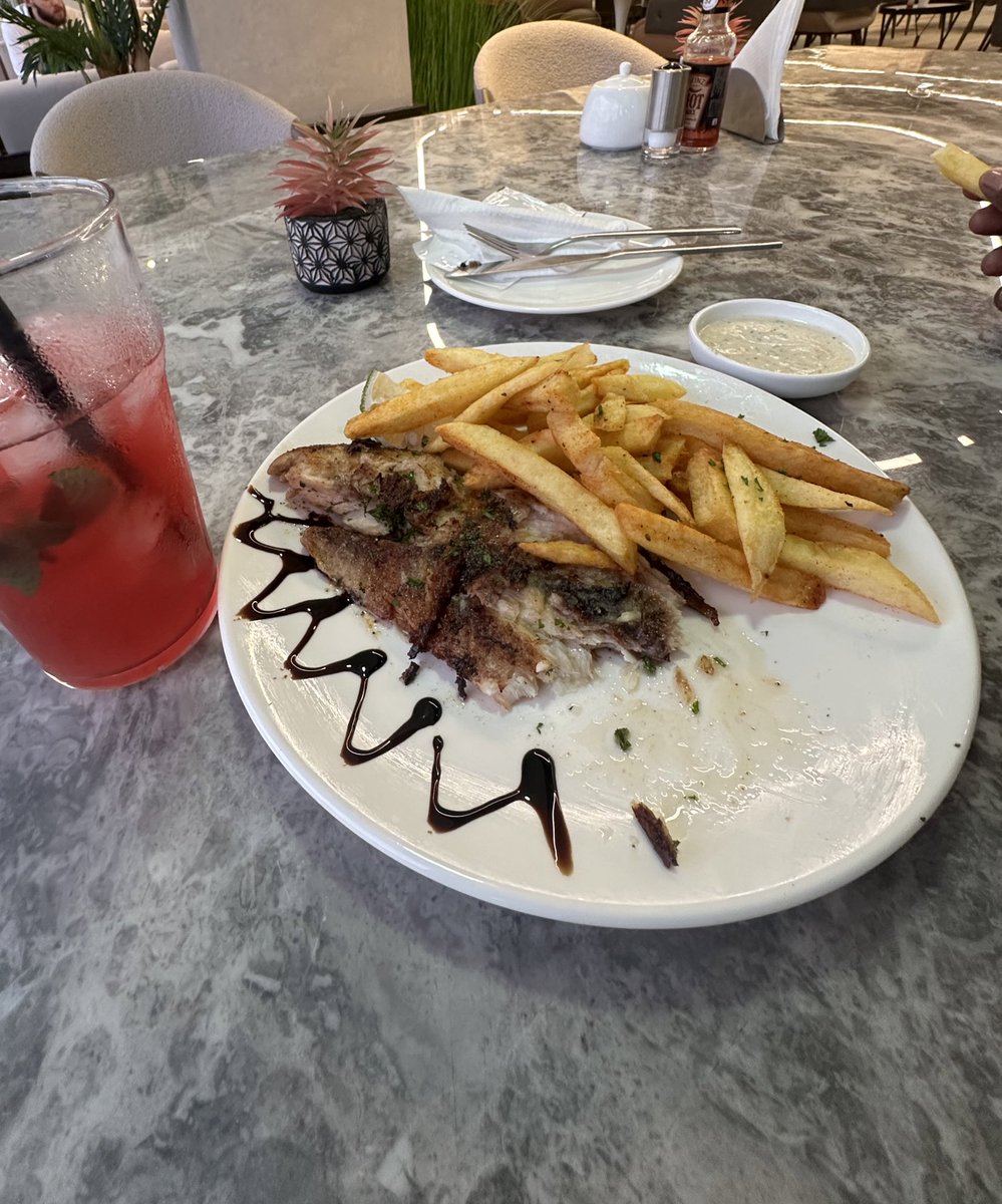 .@SkywardExpress cracked the passenger convenience code in matters aviation Kenya with a state of the art facilities. Check in. Have a bite and then fly. 
Wilson Airport, Nairobi.