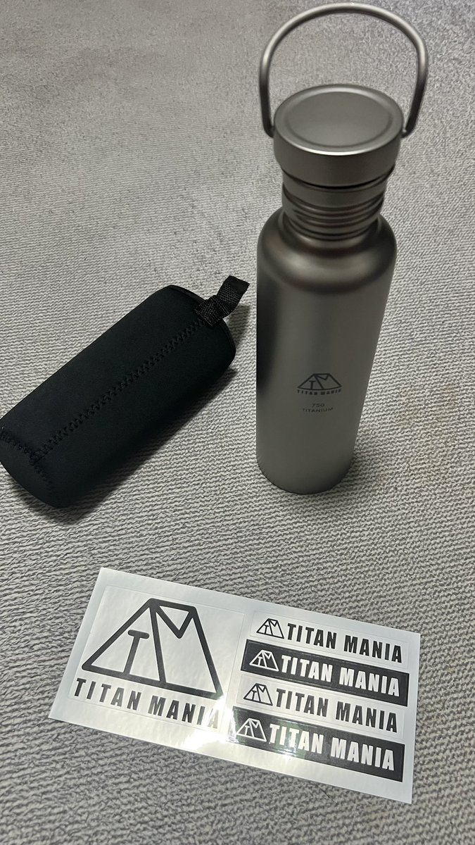 falutencyo's tweet photo. なんとチタンマニアさん@titanmania_offlのお年玉キャンペーンに当選しました‼️🎊

TM製品欲しい物何でも１つあげちゃいますという太っ腹企画
頂いたのは750mlチタンマグです👍

湯たんぽにもなり何より直火に突っ込んでも使える水筒は前から欲しかったんです
チタンマニアさんありがとうございます‼️ https://t.co/MD83JTLwW1