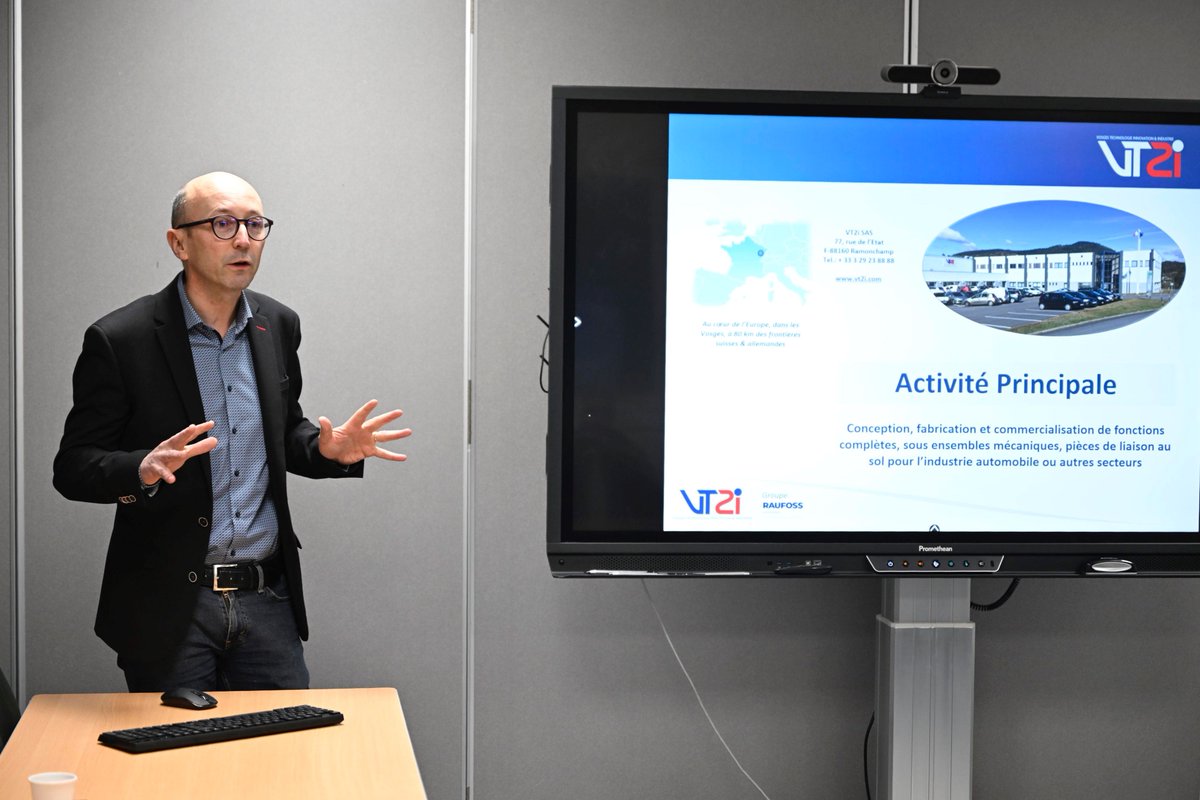 Visite de l'entreprise VT2I de Ramonchamp :
⚙️Acquisition de matériel
🔬Aide aux projets de recherche &amp; développement
🤝Réponse aux besoins en formation &amp;recrutement
✅Accompagner les entreprises du #GrandEst, pour un territoire à la pointe de l'innovation !