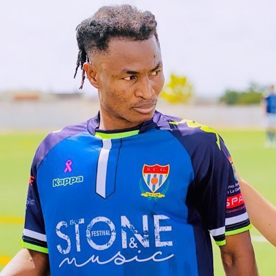 ⚽️ MERCADO 

🟦🟥 El Extremadura ata a Moha Fuseini, delantero y extremo sub23 que llega procedente de La Garrovilla, de la Primera Extremeña. 

El jugador natural de Ghana 🇬🇭 fue profesional en su país y llegará con hambre de hacerse hueco en el panorama nacional con su llegada