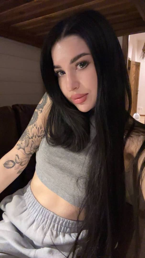 Can you ever resist my pretty face?