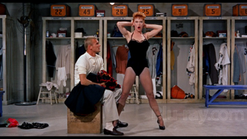 ProfesorJonk's tweet photo. "El sexo en un baile está en los ojos del espectador".
Gwyneth Verdon.
Verla bailar nos hace soñar con grandes cosas.
Su tándem con Bob Fosse es 💥.
#Efemeride #GwynethVerdon #baile #cine #actriz #broadway #coreografa https://t.co/gkz7BaN8qu