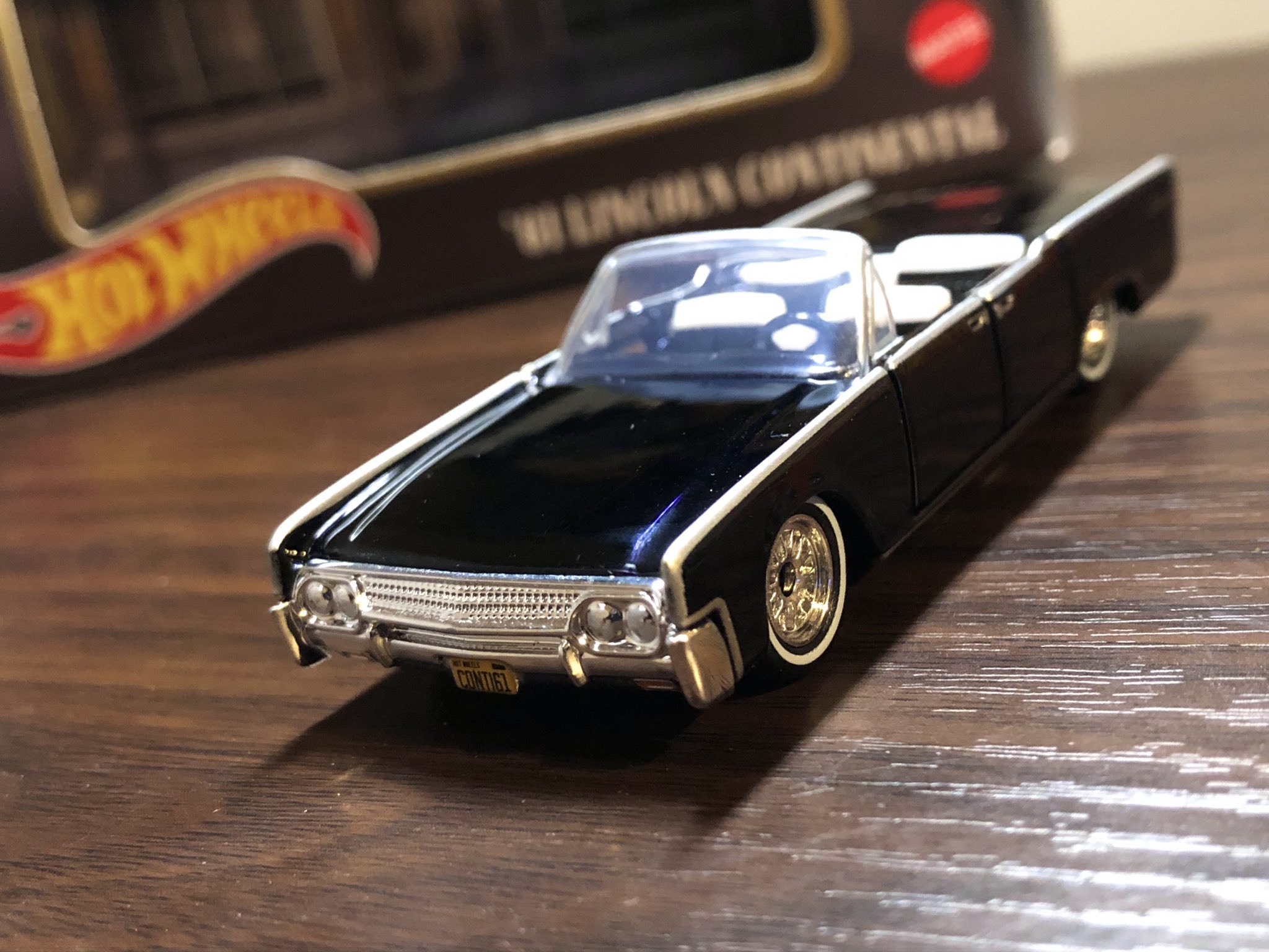 ホットウィール® RLC 1961年リンカーン・コンチネンタル Hot Wheels