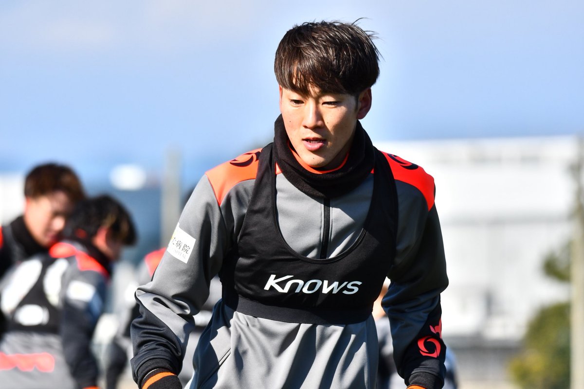 FCosakaOfficial's tweet photo. 𝟮𝟬𝟮𝟱 𝗡𝗲𝘄 𝗽𝗹𝗮𝘆𝗲𝗿𝘀⚽️🩵

⏪松本山雅FC
MF #住田将

💬「J2昇格のため直向きに、本気で闘います。結果、勝負にこだわって1年間走り抜きます！よろしくお願いします！」

#FC大阪 #fcosaka #J3 #東大阪 https://t.co/G30zgwir6f