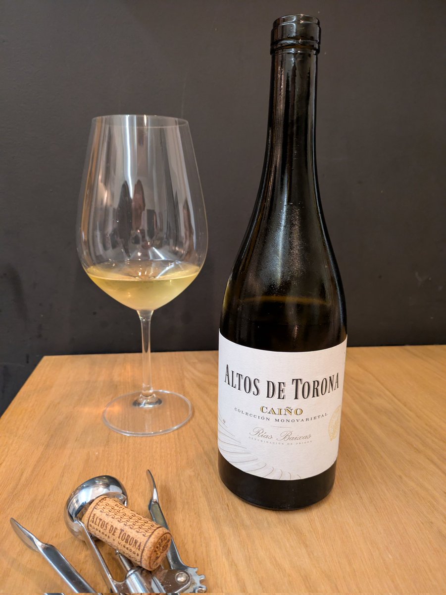 vinumlive tweet media