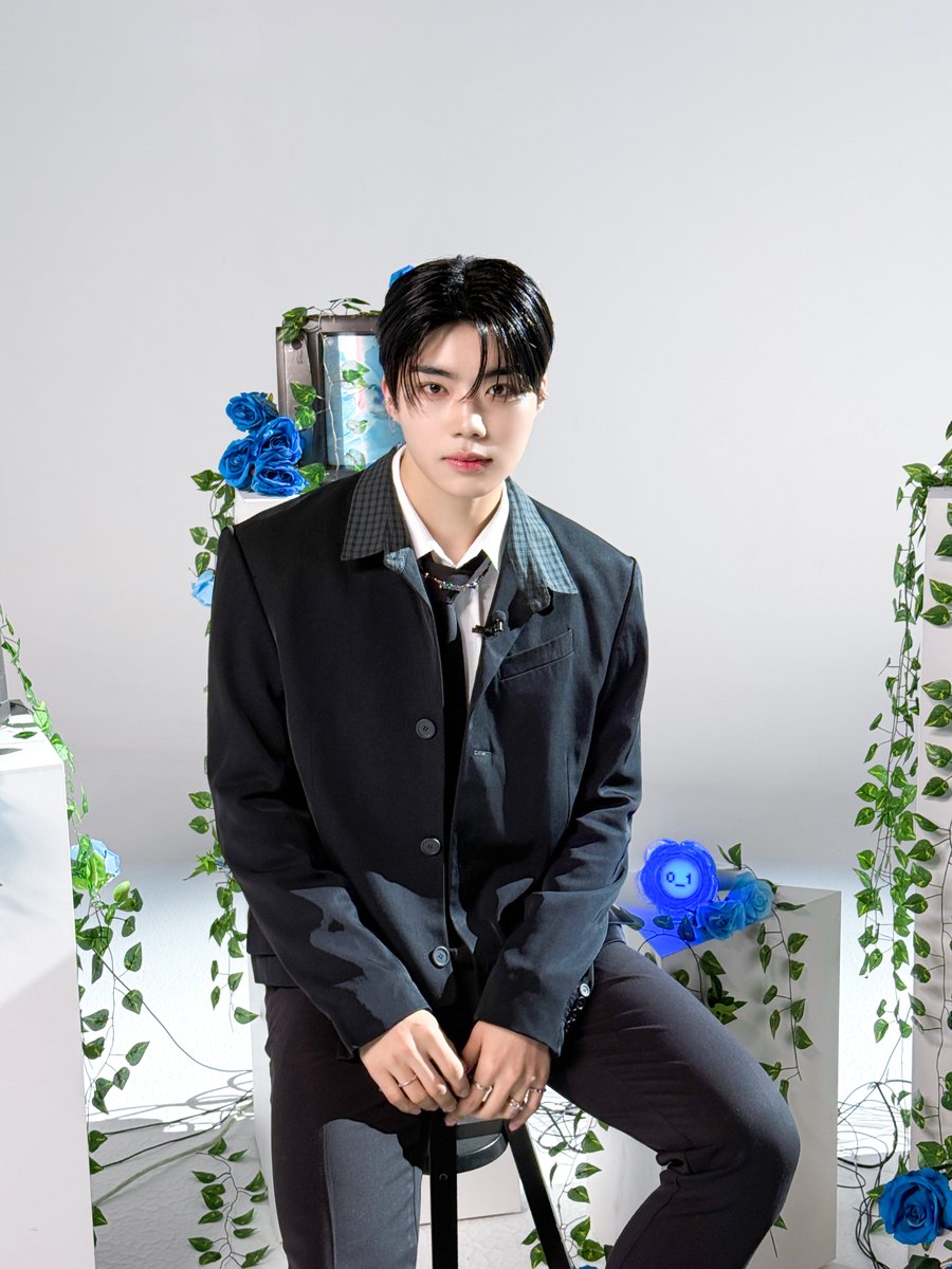 _𝗭𝗘𝗥𝗢𝗙𝗢𝗖𝗨𝗦

A: 저 건욱이 좋아해요ㅎ
B: 어? 저도 건욱이 좋아해요

그렇게 둘은 친해질 수 있었다🌹💙

A: 랩 잘하는 건욱이
B: 노래 잘하는 건욱이

#ZEROBASEONE #ZB1
#제로베이스원