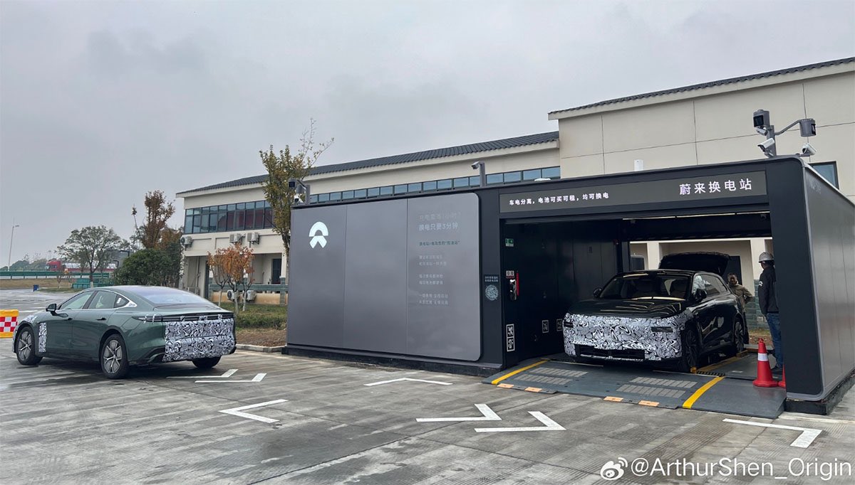 sekaishid's tweet photo. 【朗報】
奇瑞汽車(チェリー)がNIOのバッテリースワップ技術を採用したモデルを今年第3四半期に発売！！！！！🚗
エクシードのSUVとセダンの二車種になる予定👍

やっとバッテリースワップ提携の最初のモデルが出てきた！🤩
今のNIOの株価はたったの4.30ドルです。皆さん覚えておいてください😎 $NIO https://t.co/CUg0cmCdiT